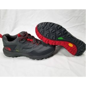 NWOB Very rare North Face Sample shoe in size 9